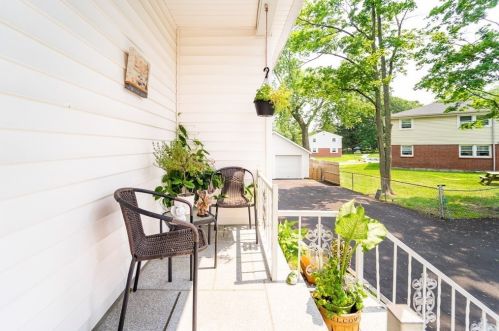 53 Cedar St, Taunton, MA 02780-3131