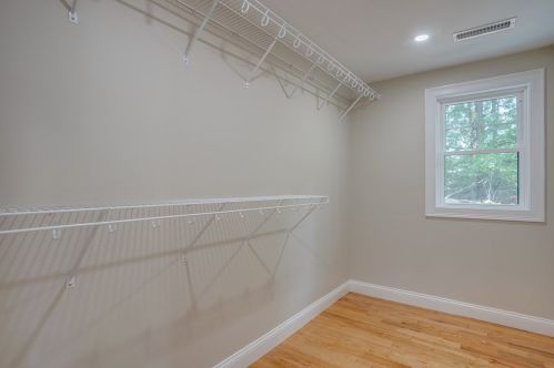 6 Red Hill Rd, North Reading MA  01864-1718 exterior