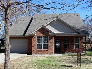 560 Avenue D, Springtown TX  76082-2210 exterior