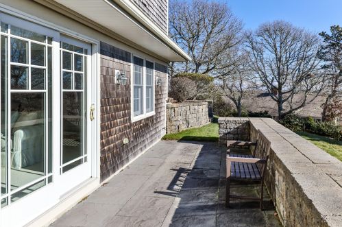 230 Skyline Dr, Chatham MA 02633-1720 exterior