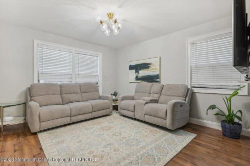 600 Violet Ln, Jackson Twp NJ  08527-4152 exterior