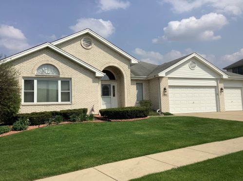 1365 Overton Dr, Lemont, IL 60439-8546