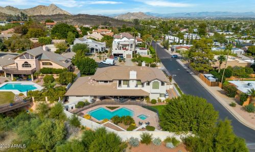 2347 Cinnabar Ave, Phoenix AZ  85028-3633 exterior