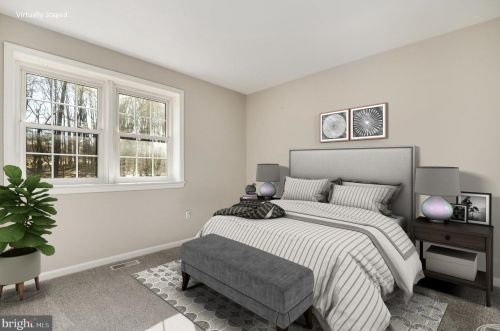 9005 Queen Maria Ct, Columbia MD 21045-2405 exterior