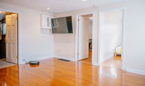 23 Burroughs Rd, North Reading MA 01864-1203 exterior