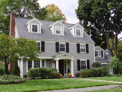 41 Lenox St, Newton, MA 02465-2718