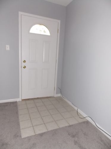 216 Ashbury Ave, Lemont, IL 60440-2428