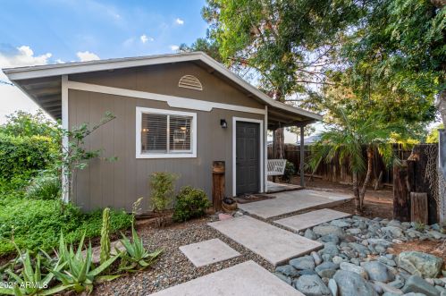 18824 30th St, Phoenix AZ  85050-3412 exterior