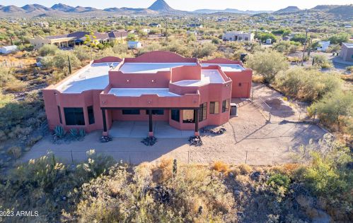 48909 3rd Ave, Phoenix AZ 85027-4700 exterior