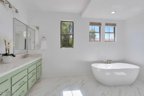 22507 39th Ter, Phoenix AZ 85050-5406 exterior