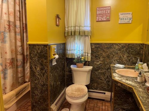 323 Purchase St, New Bedford MA 02740-5739 exterior