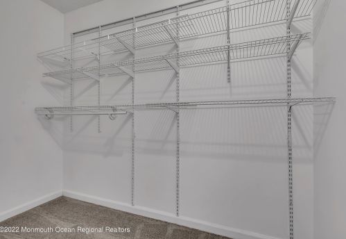 1007 Violet Ln, Jackson Twp NJ 08527-4156 exterior