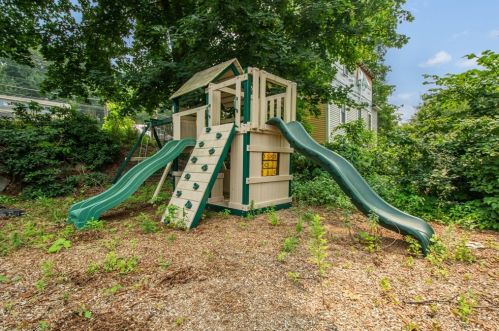 102 Main St, Acton MA 01720-3553 exterior