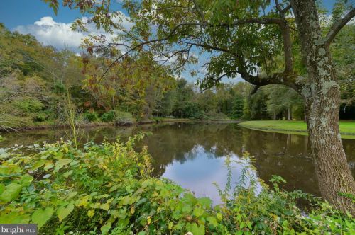 23 Linden Ave, West Deptford NJ 08051-1541 exterior