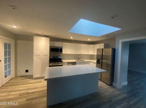 4109 Catalina Dr, Phoenix AZ 85031-3841 exterior