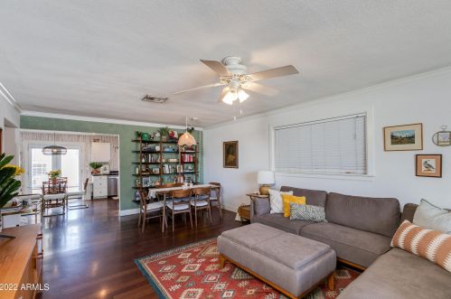 4135 35th Way, Phoenix AZ  85018-4711 exterior