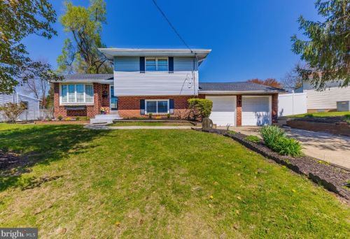 192 Phoenix Ave, West Deptford, NJ 08051-1312