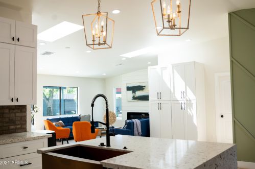 3307 43rd Pl, Phoenix AZ  85018-6422 exterior