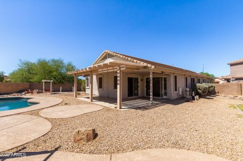 8227 Apache St, Phoenix AZ 85003-2726 exterior