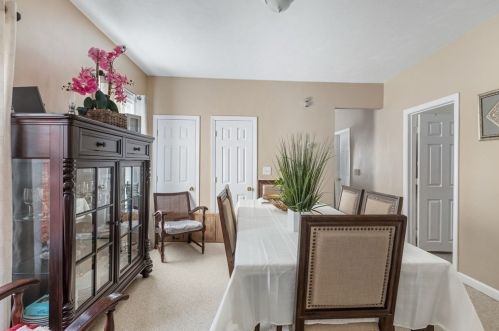 73 Merrifield St, Worcester MA 01605-3018 exterior