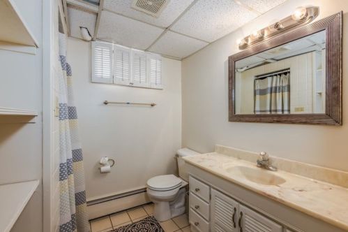 88 Standish St, Worcester MA 01604-3233 exterior