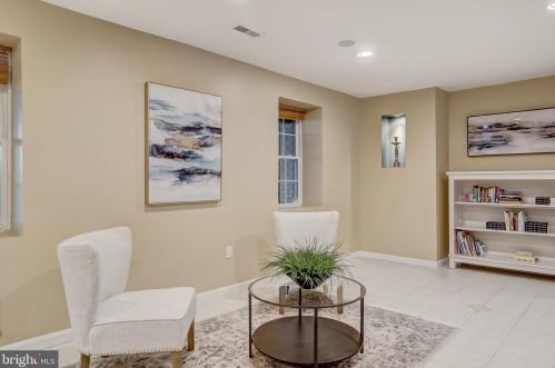 6920 Mystic Wood Way, Columbia MD 21044-4914 exterior