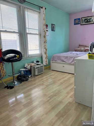 176 Elm St, Kearny NJ 07032-3410 exterior