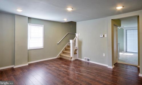 1875 Asbury Ave, West Deptford NJ  08096-4311 exterior