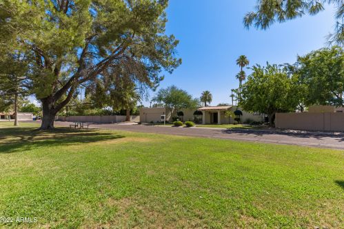 11221 44th Way, Phoenix, AZ 85028-3064