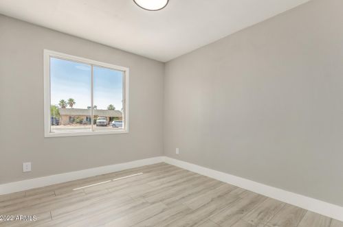 5227 47 St, Phoenix AZ 85040-4159 exterior