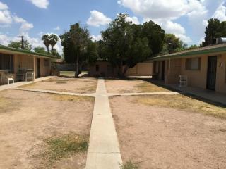 2505 48th St, Phoenix, AZ 85008-2546