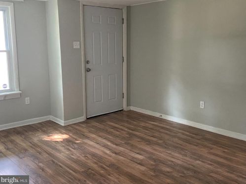 602 3rd St, West Deptford NJ  08096-1043 exterior