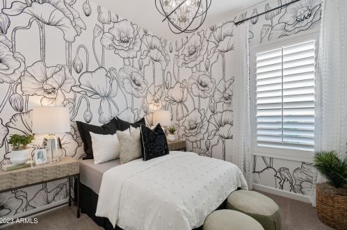 21926 61 St, Phoenix AZ 85035-1601 exterior