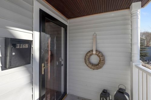 336 Elliot St, Newton MA 02464-1250 exterior