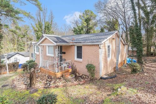 195 Holly Rd, Atlanta GA  30314-2146 exterior