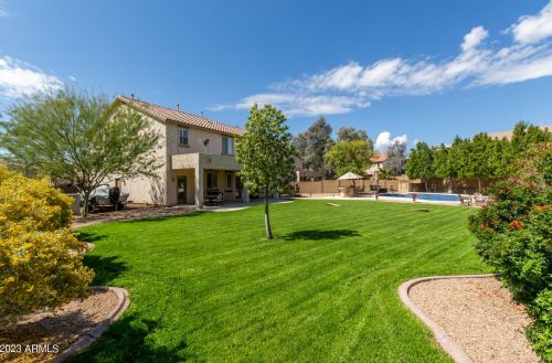 25311 51 Dr, Phoenix AZ 85035-1901 exterior