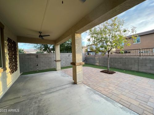 7420 27th St, Phoenix AZ  85042-5919 exterior