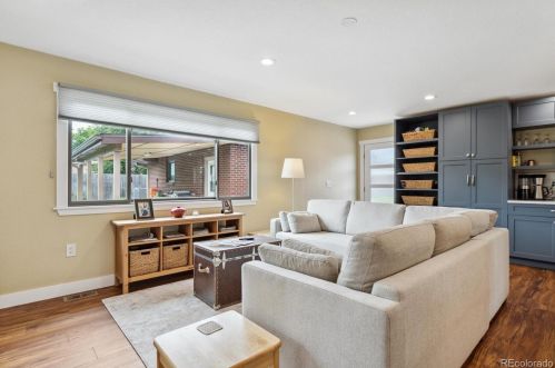 1004 Stanford Pl, Englewood CO 80111-1220 exterior