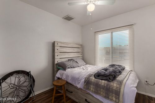 3762 Crocus Dr, Phoenix AZ 85032-5419 exterior