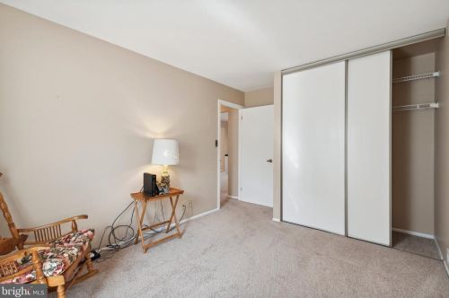 31 Blanchard Dr, West Deptford NJ 08096-6728 exterior