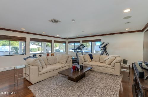 5307 32 Pl, Phoenix AZ 85018-1408 exterior