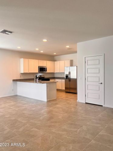 2440 Bowker St, Phoenix AZ  85041 exterior