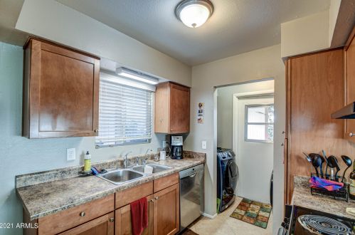 12208 25th Pl, Phoenix AZ 85032-7004 exterior