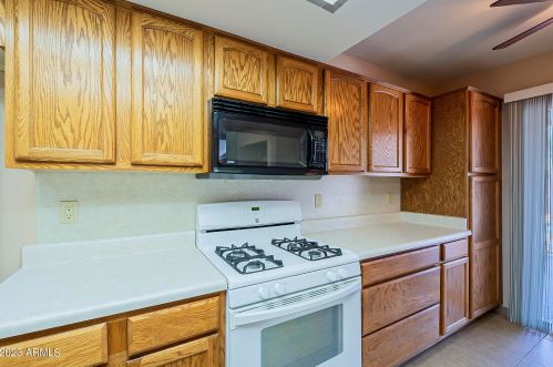 2324 Cactus Rd, Phoenix AZ 85032-7609 exterior