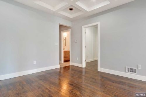 215 Wilson Ave, Kearny, NJ 07032-3346