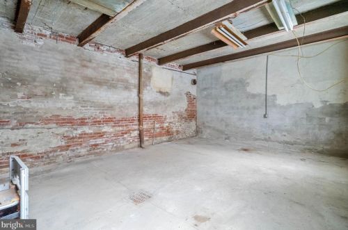 767 15th St, Philadelphia PA 19146-2225 exterior