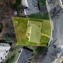 121 Selwyn Rd, Newton MA 02461-2142 aerial view