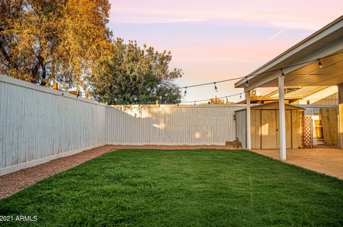 3018 Blackhawk Dr, Phoenix AZ  85050-4706 exterior