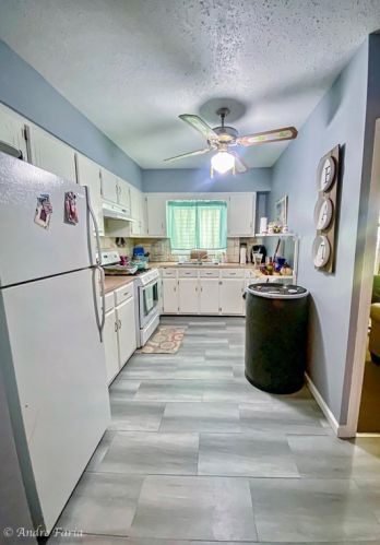 59 Ruth St, New Bedford MA 02744-2419 exterior