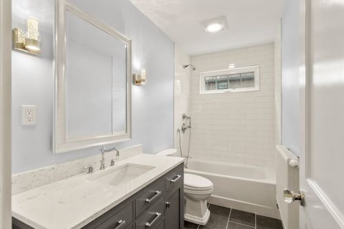 542 Eliot St, Milton MA 02186-1636 exterior